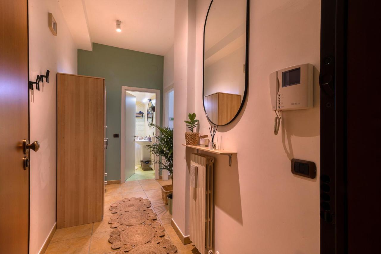 Cavour Elegante Loft In Centro Apartment Macerata Exterior foto