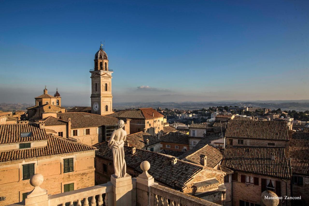 Cavour Elegante Loft In Centro Apartment Macerata Exterior foto